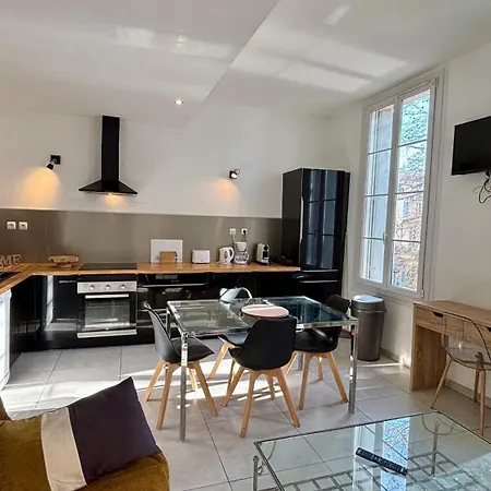 Appartement 3 Pieces Au Coeur Du Vieux